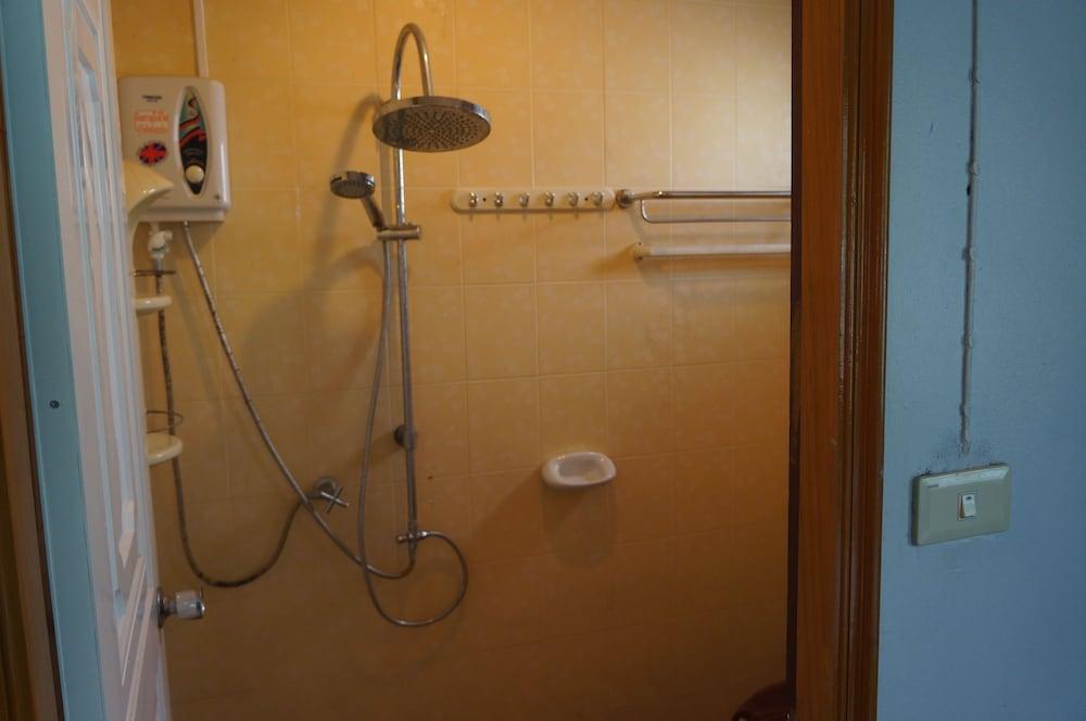 Lamai Affittacamere 2*